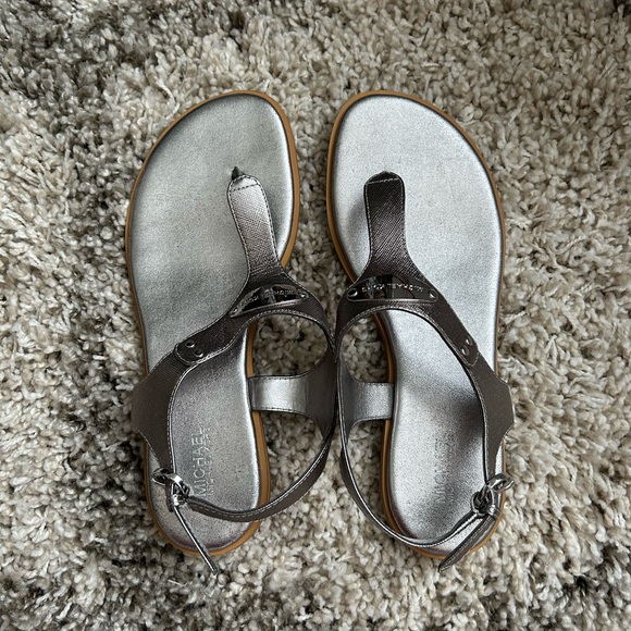 MK silver 7.5 like new, great condition - Picture 1 of 2